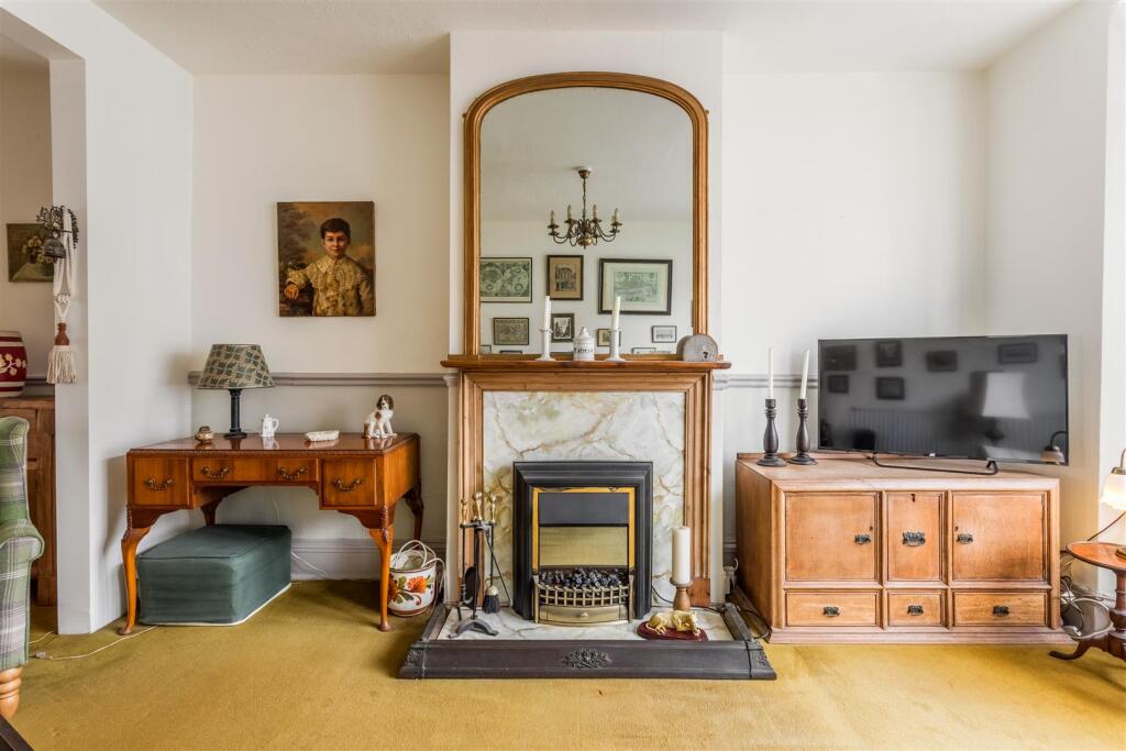 26 Brooker Street-9.jpg