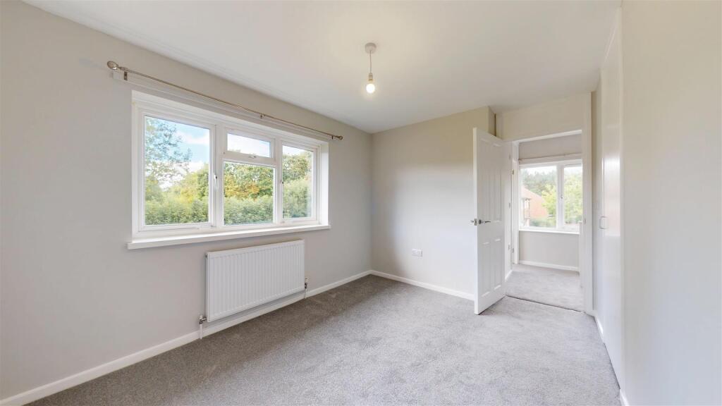 Shorncliffe Drive 24 Bedroom Two 2.jpg