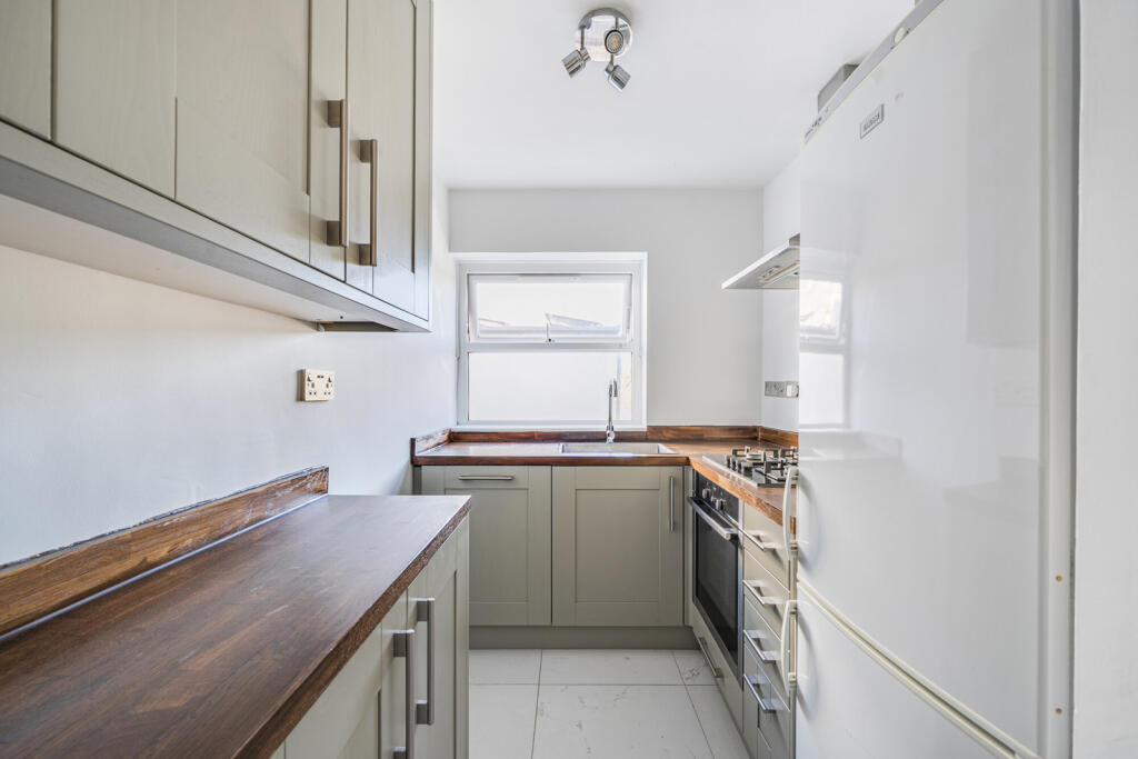 1364013-5-68e38e6...