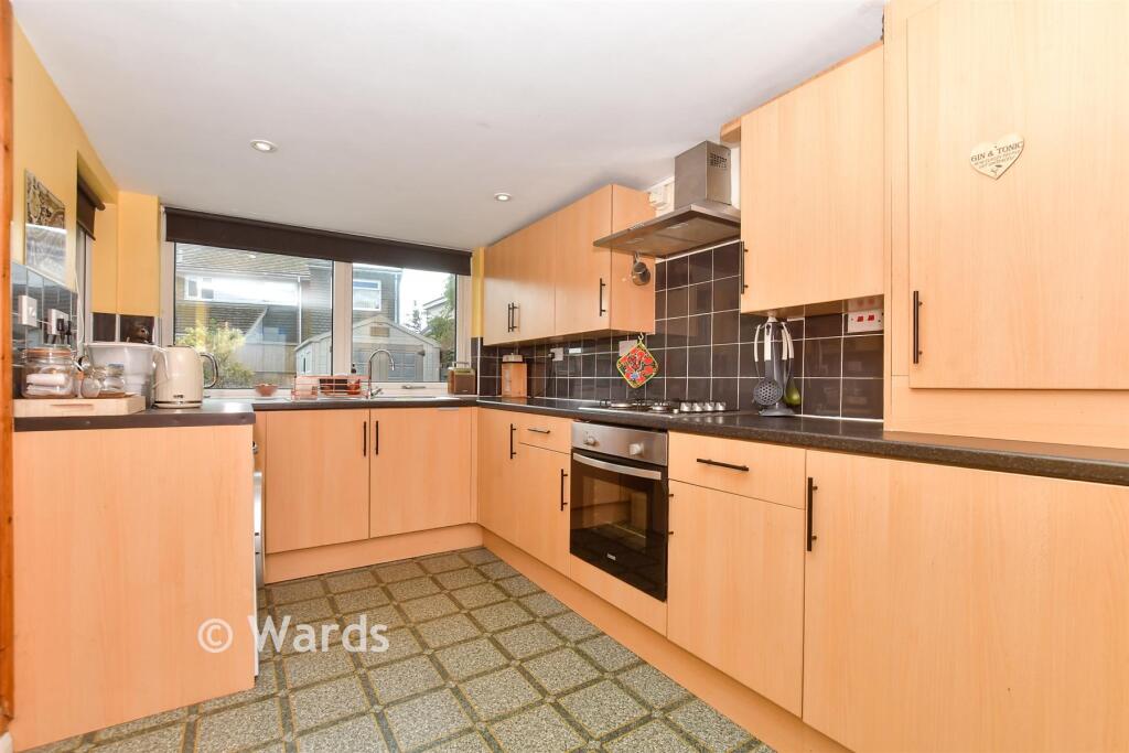 Kitchen/ Breakfast Room