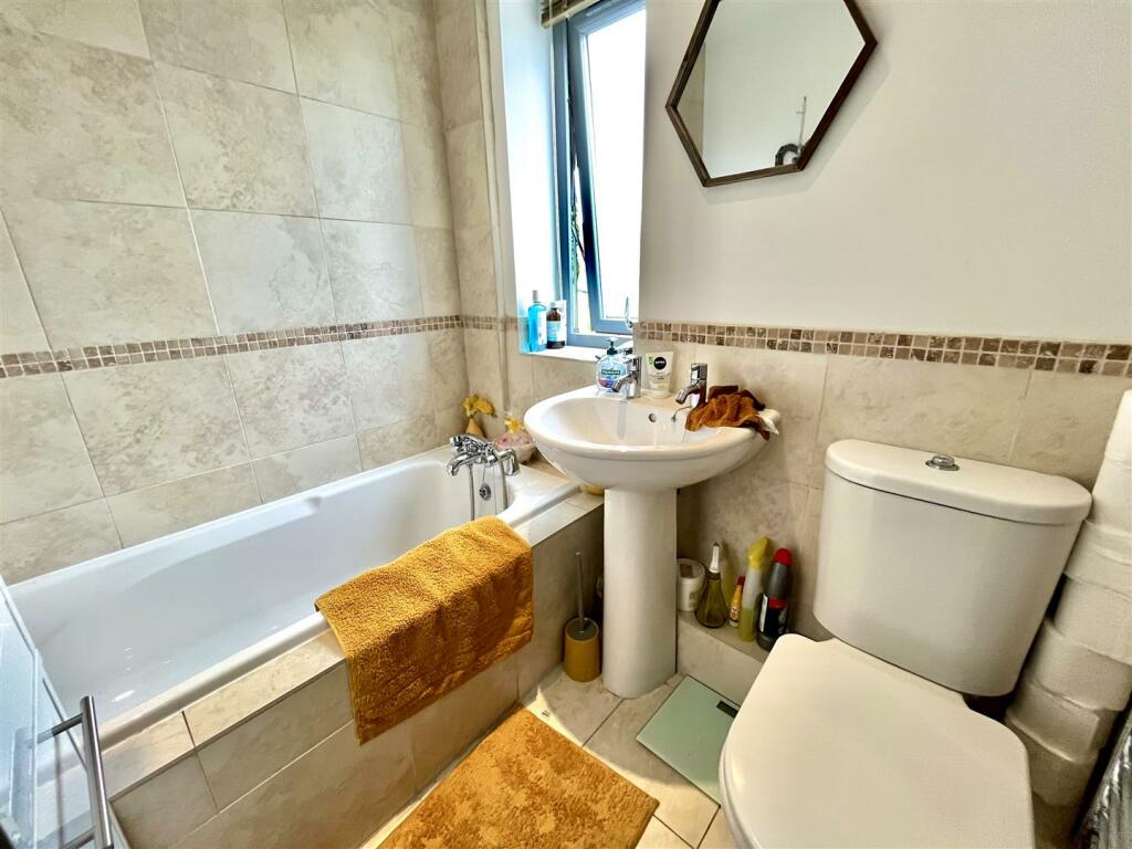 Bramleys Estate Agents - Valley Mill - Elland (10)