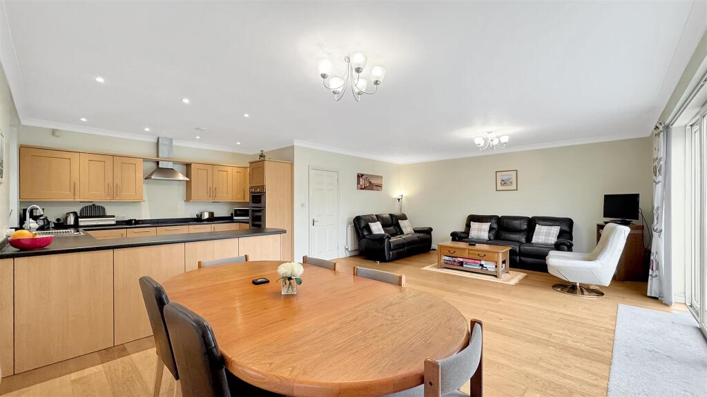 Kitchen Lounge Diner