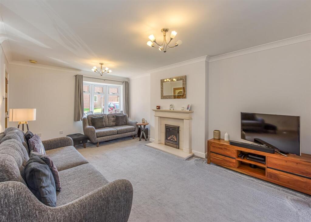 49 Penleigh Gardens-Living Room.jpg