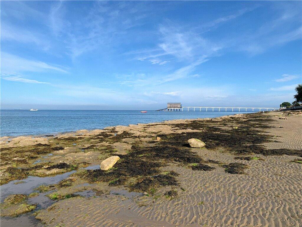 Beach &amp; Lifeboat