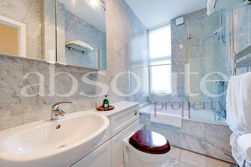 52309 Low res (1).jpg