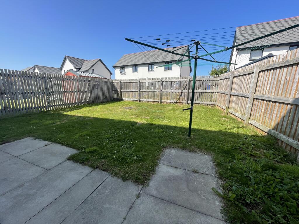 Rear Garden a.JPG