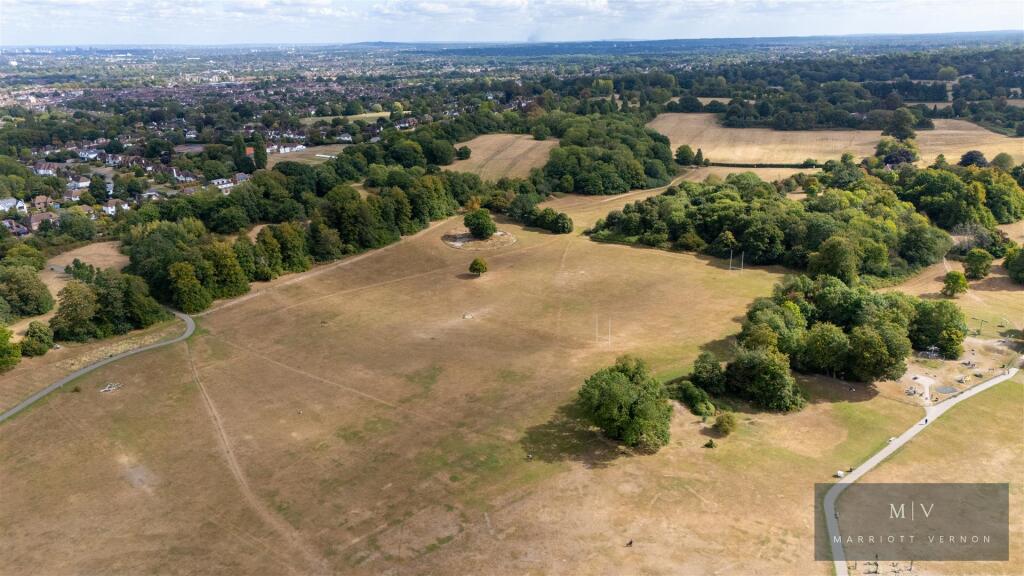 Lloyd Park Avenue 12B MV DR-19.jpg