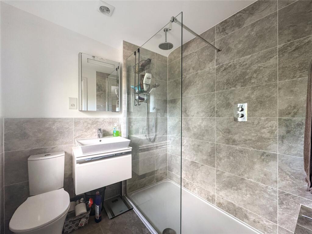 Bedroom Two En-Suite