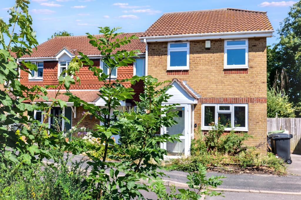 9 Madison Close, Gosport, PO13 9UL