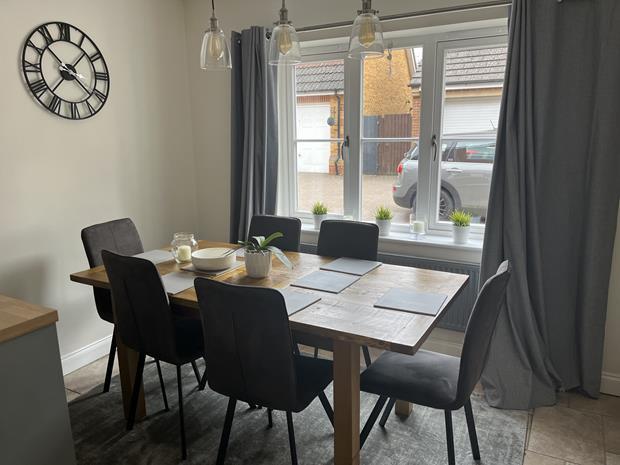 2AThrapstonRoadDinningArea