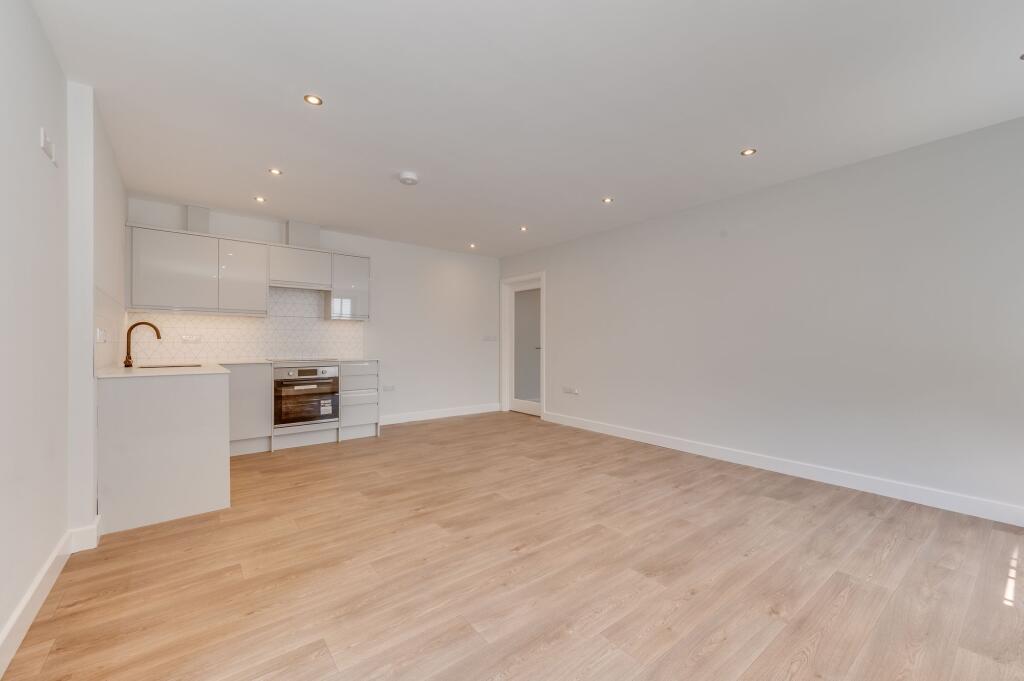 OPEN PLAN KITCHEN/DINER/LIVING ROOM