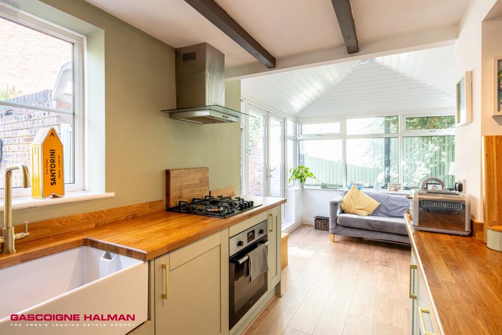 Kitchen Family Room
