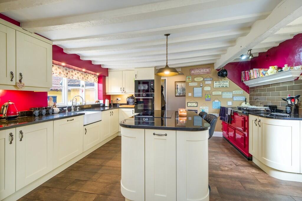 Clamp Farmhouse-1...