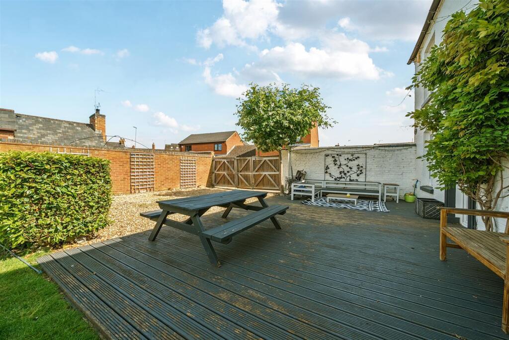 Rose Cottage, Browns Yard, Towcester (3).jpg