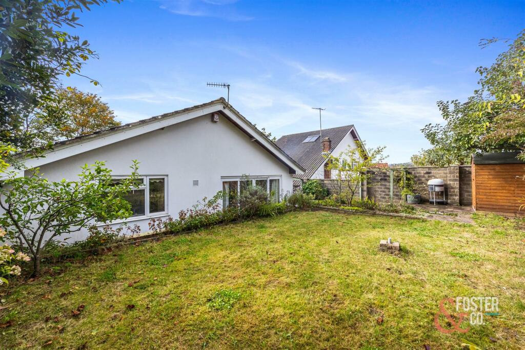 Surrenden Crescent, 17-017.jpg