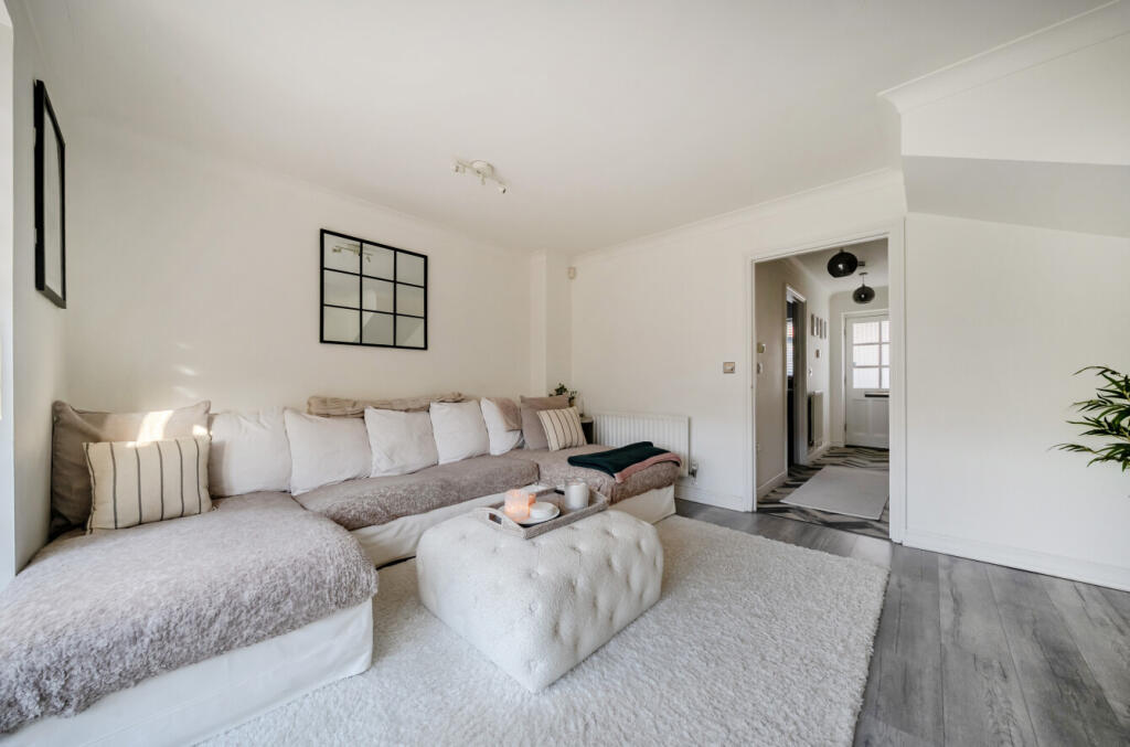 1395182-5-695bc79...