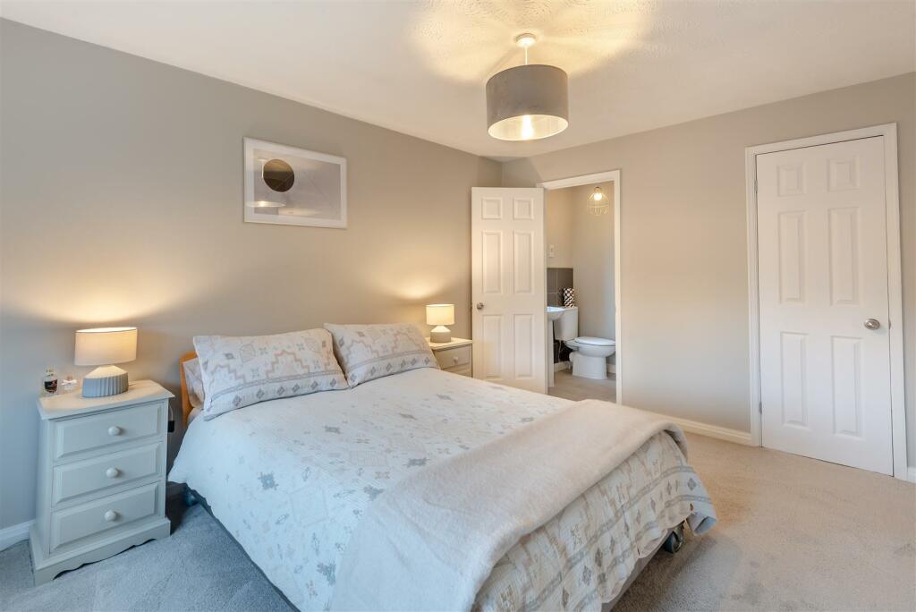 8625363-interior22.jpg