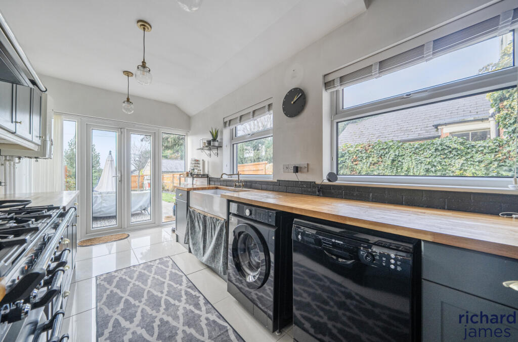 c368450d5be445f3ad1d3400bb73d99e