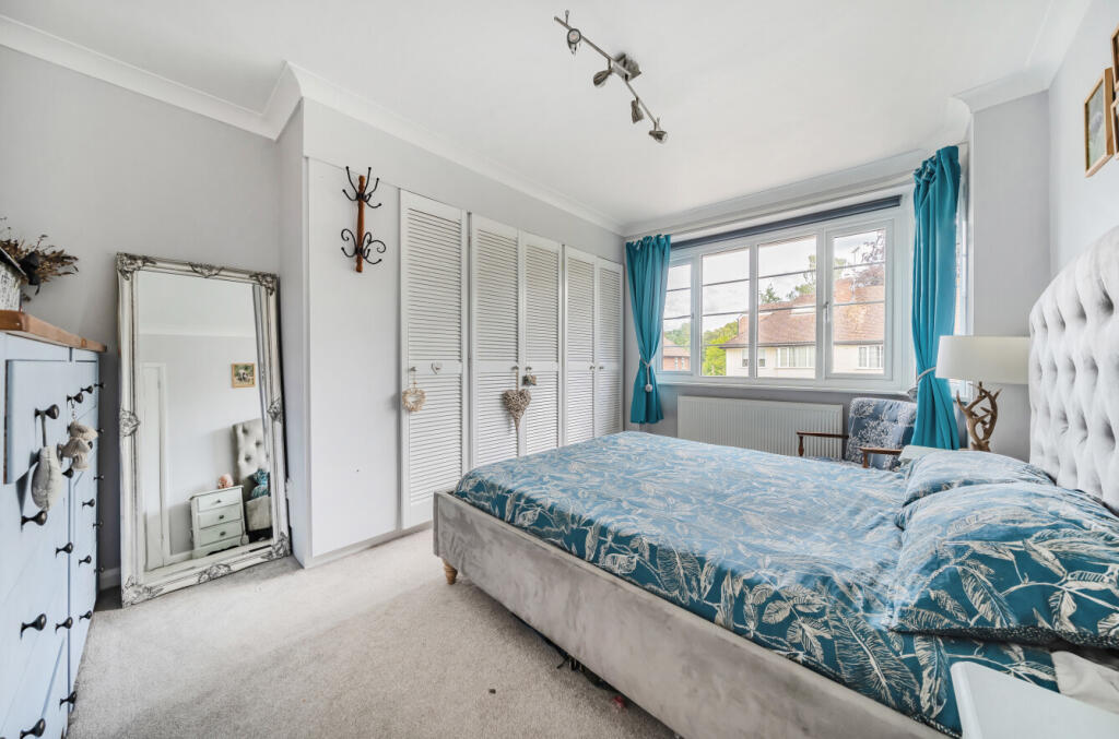 1302469-22-68432d...