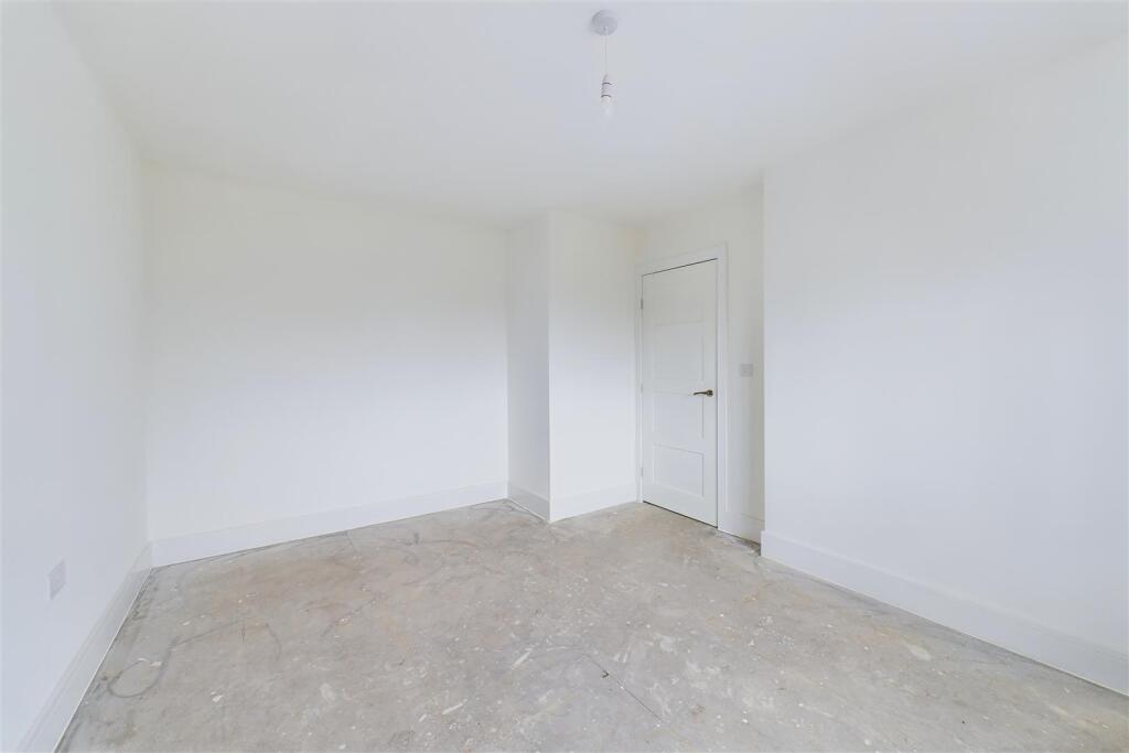 1 and 3, Mulberry Close Abergavenny, NP7 5ES | Fre