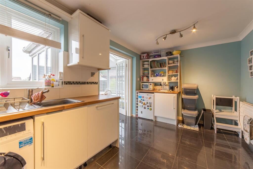 6 Tegfan Court-17.jpg