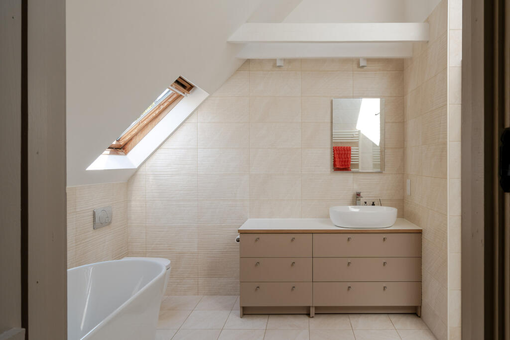 231229 - Swyllmers Barn, Lee Clump Road, The Le...