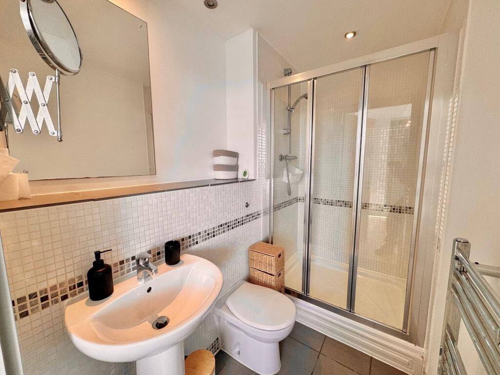 Ensuite