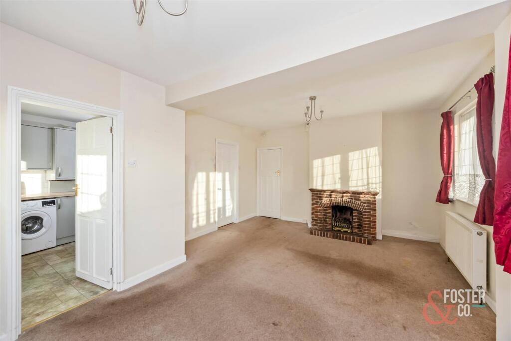 Solway Avenue, 1-019.JPG