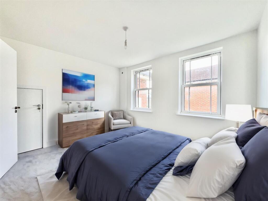 Bedroom.JPG