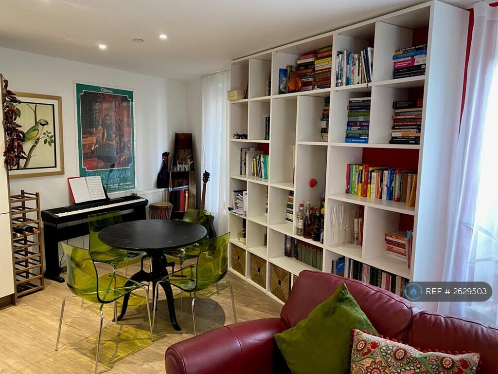 Living Room 5