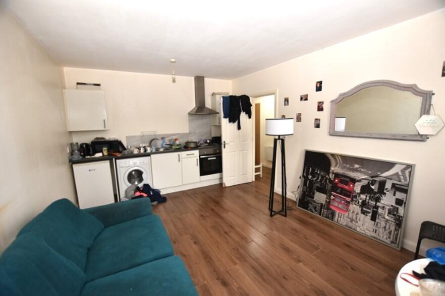 Whingate, Leeds, West Yorkshire, LS12