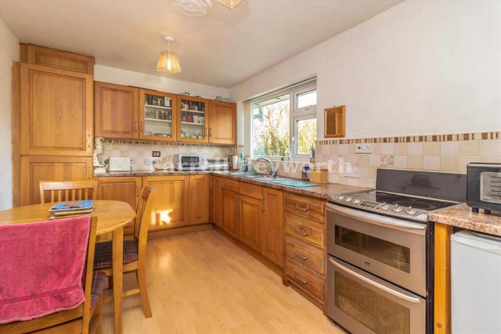 Kitchen Diner image 