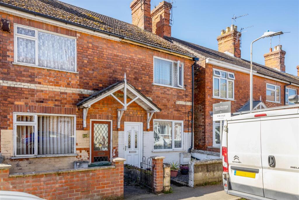 35 Wyberton Low Road (Wyberton)-1.jpg