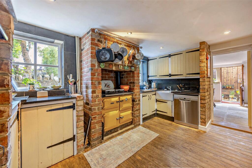 Kitchen/Breakfast