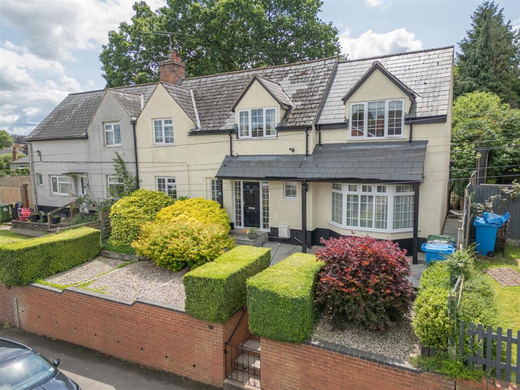 White Hill Kinver 1.jpg