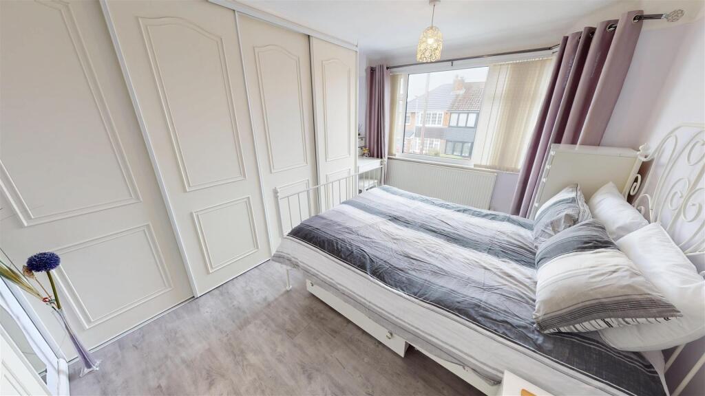 Carmelite Crescent Bedroom