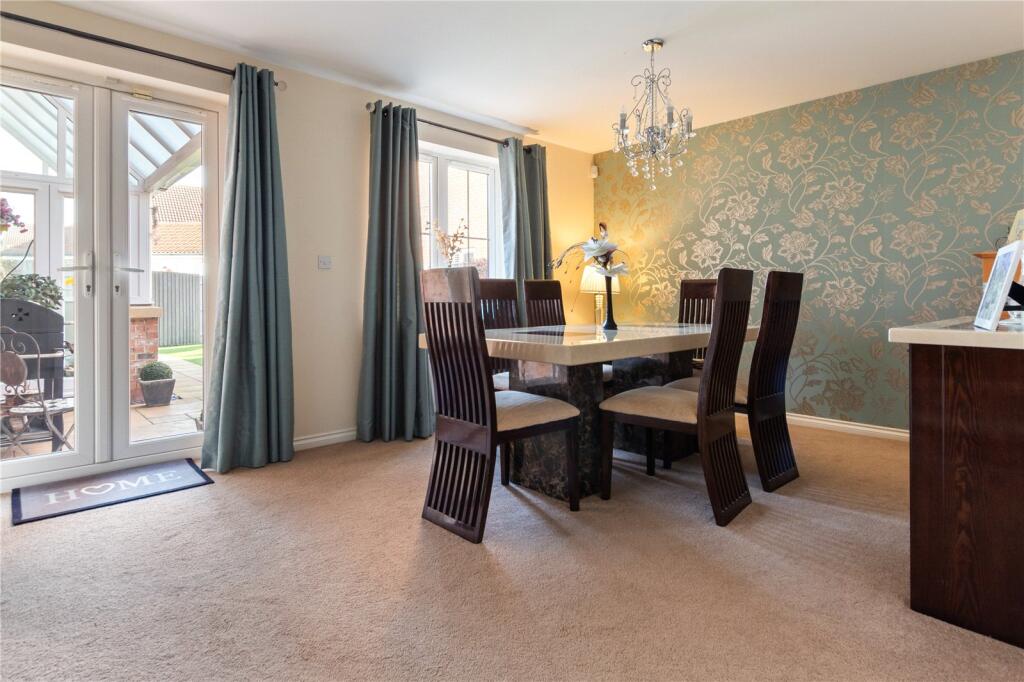 Sitting/Dining Room