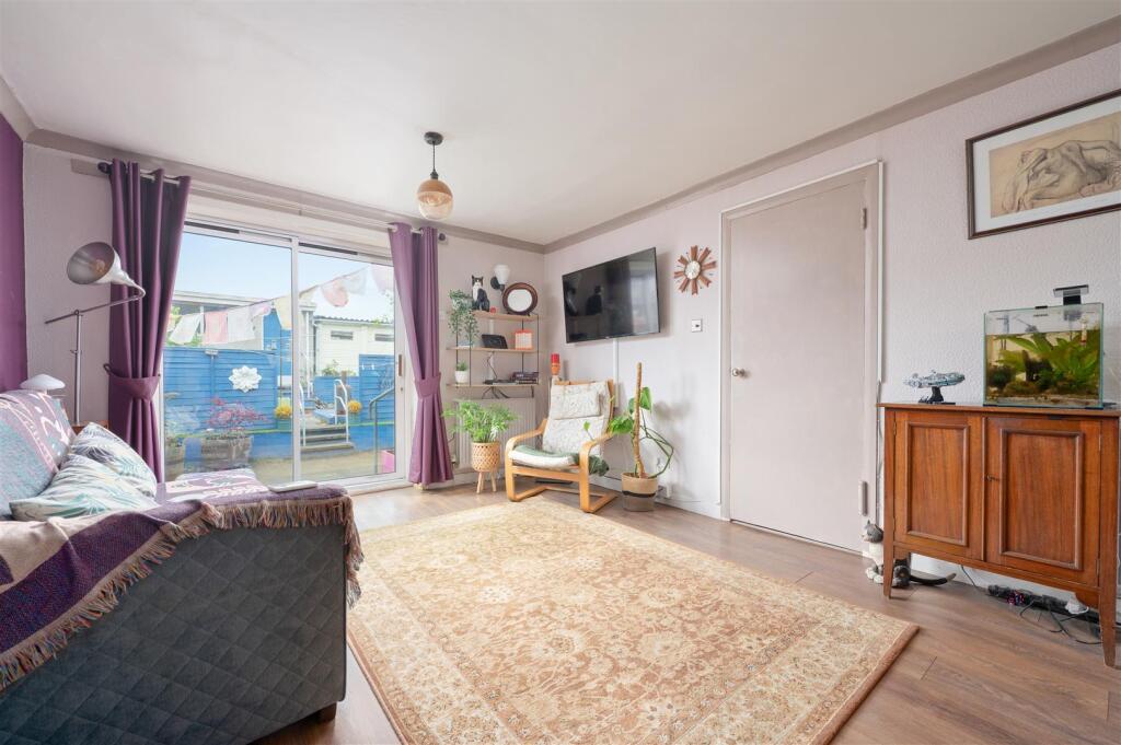 5 Forker Avenue 017.JPG