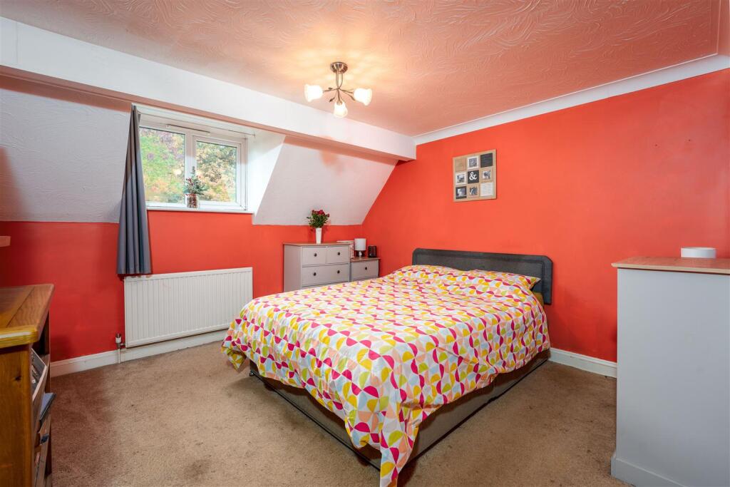 6a The Moors Drive, Middleton Cheney-25.jpg