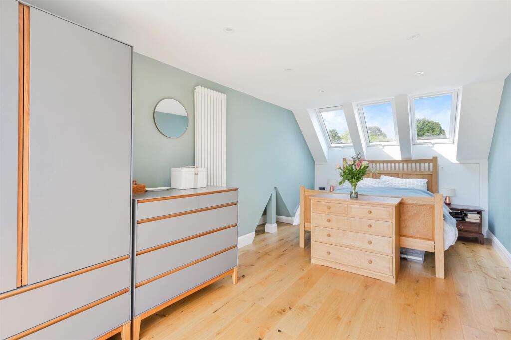 LOWER HILL ROAD (10).jpg