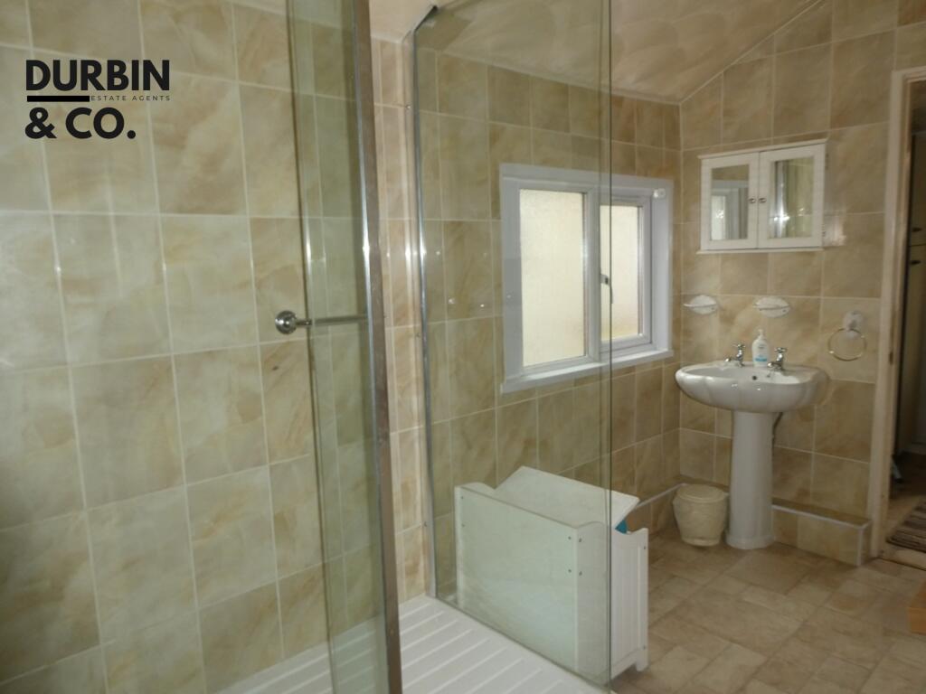 a-roserow21.shower1.JPG