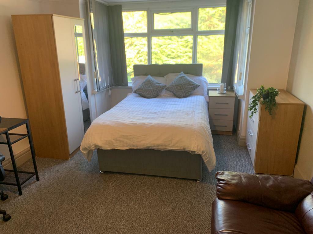 Room 4