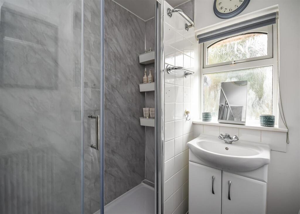 10 Battlefield Lane-Shower Room.jpg