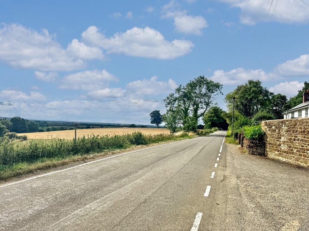 Road to Priors Ma...