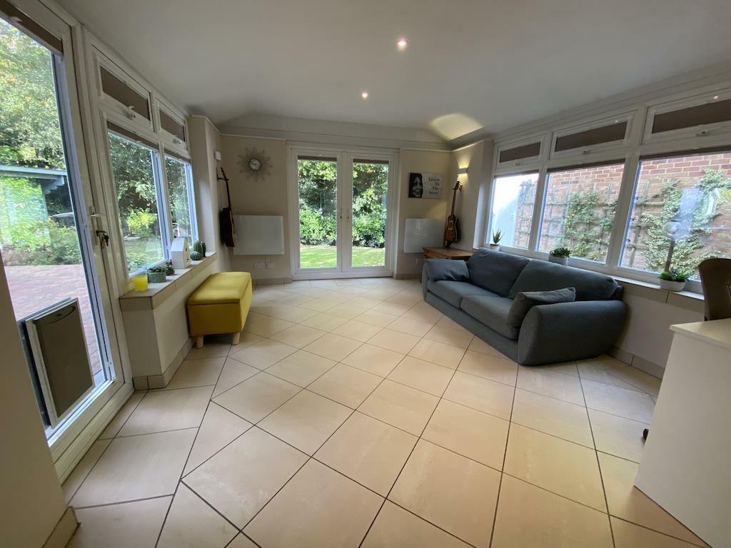 13 - Conservatory.jpg