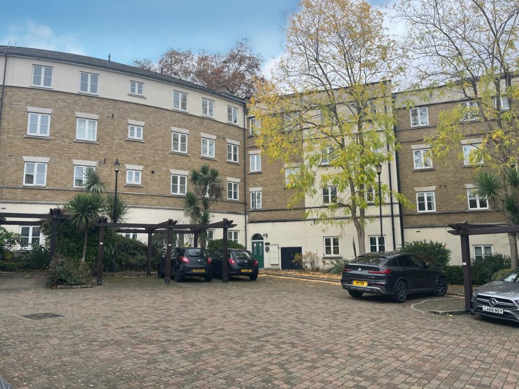 E4609721-A577-4AEF-BBC4-08EF862688FF