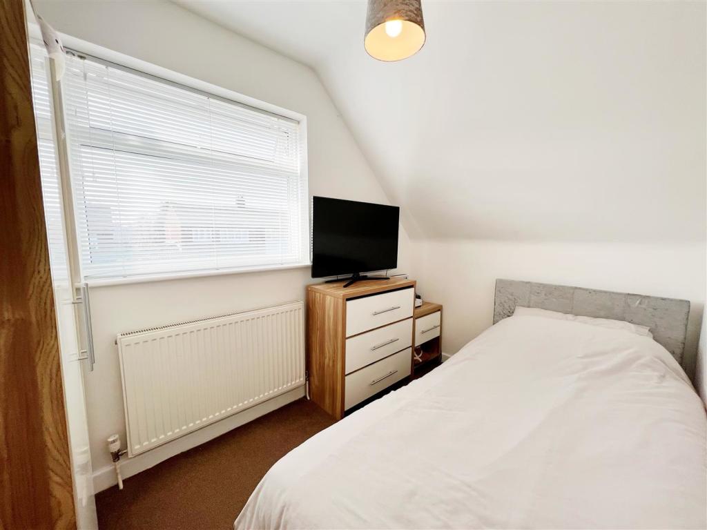 Bedroom 3.jpg