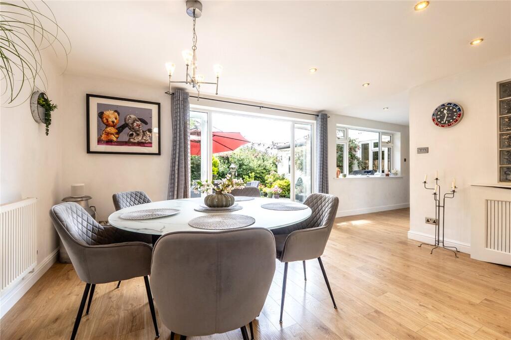 Picture 4