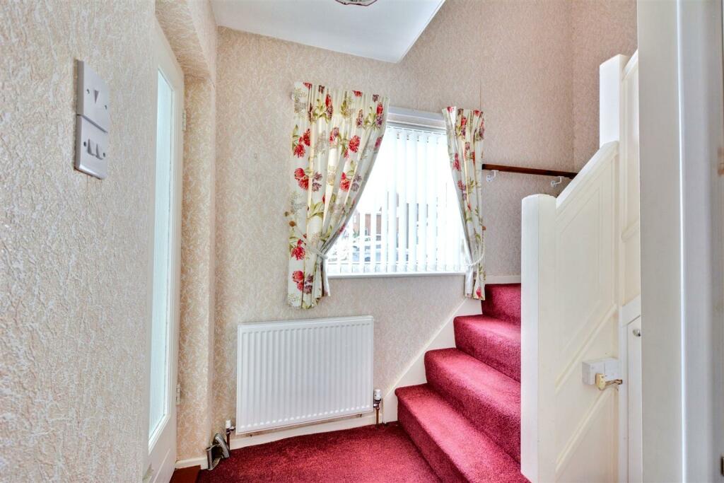 Entrance Hall_2.jpeg