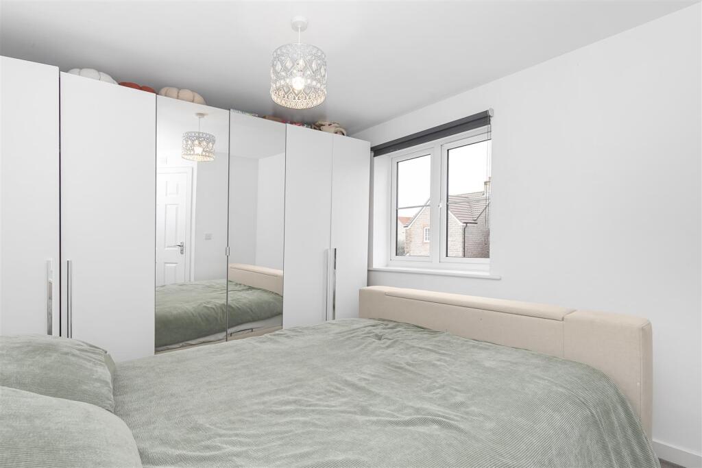 Bedroom One.jpg
